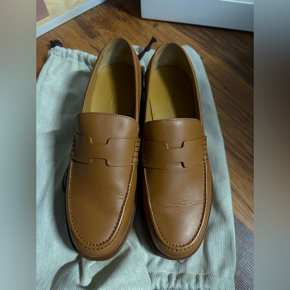 HERMES Ivy leather loafer lug sole Tan 38